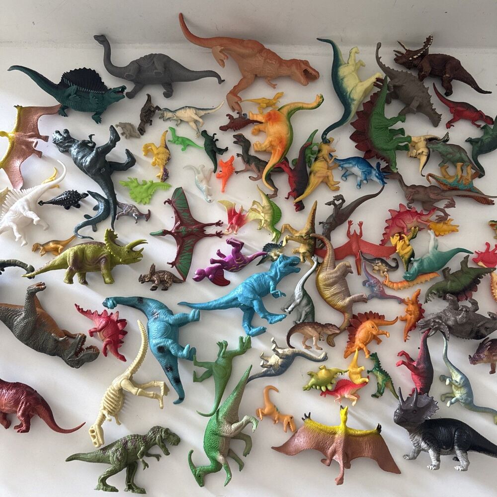 Dinosaur Figure Toy LOT of 4 Pounds Mixed scales sizes